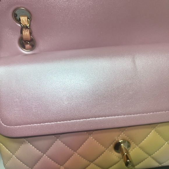 Chanel Double Flap P24 Season - Picture 7 of 13